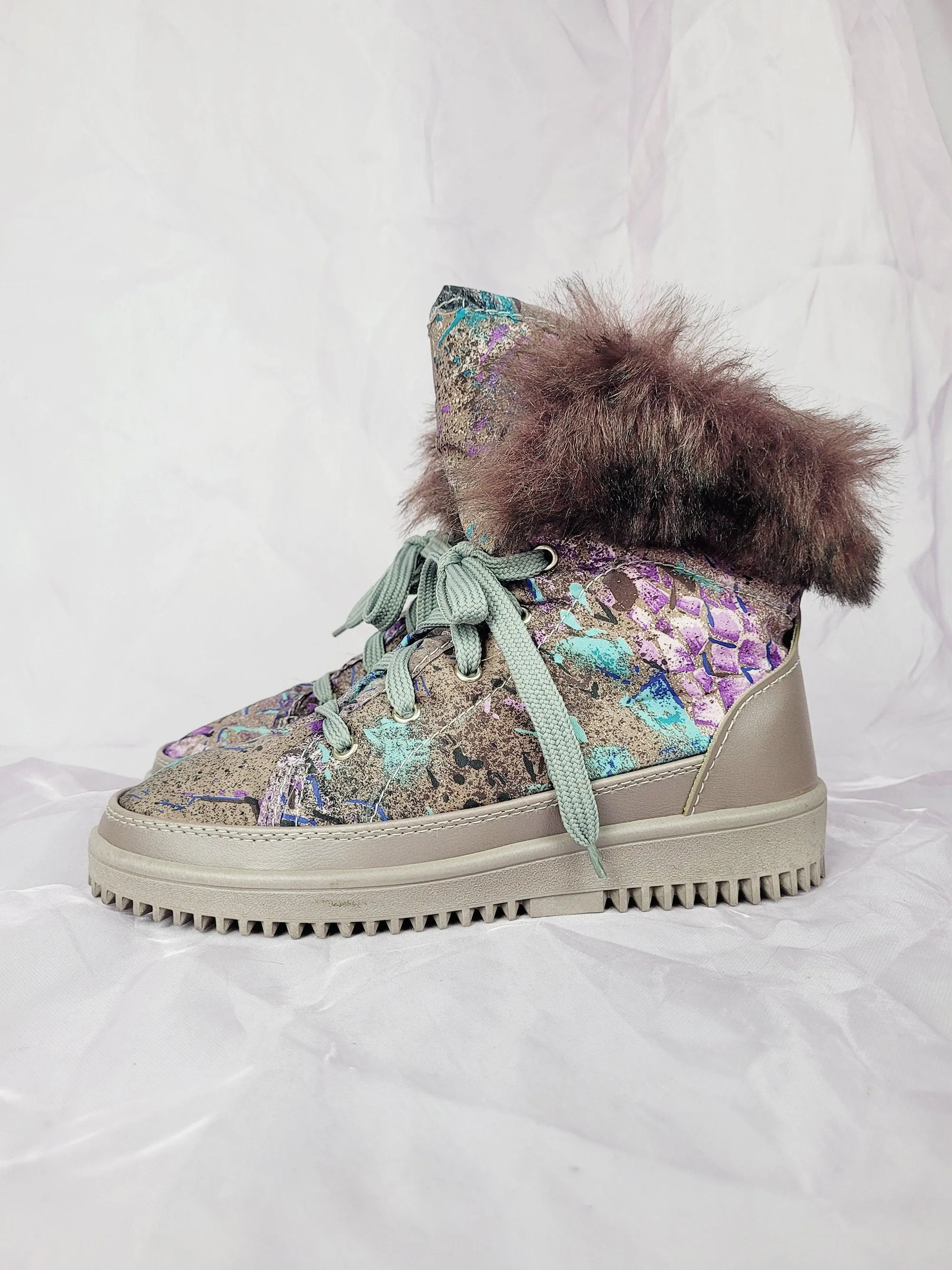 90s vintage purple abstract print furry winter ankle shoes