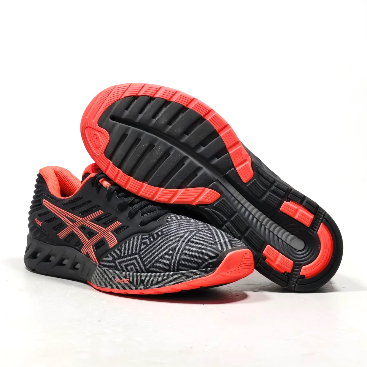 Asics Fuzex Sport Shoes Fabric Black Colour For Men