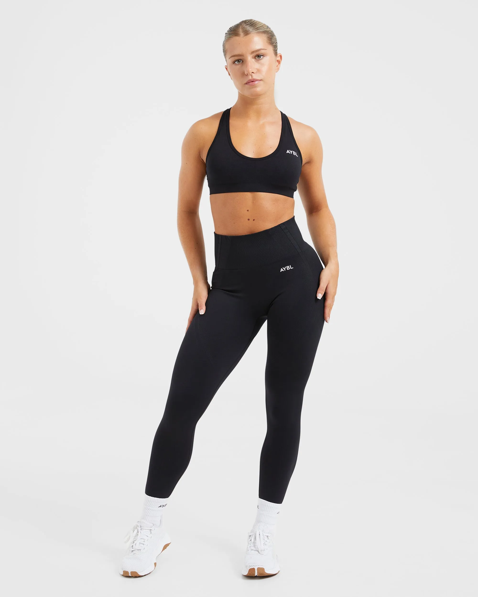 Essential Seamless Racer Back Sports Bra - Black